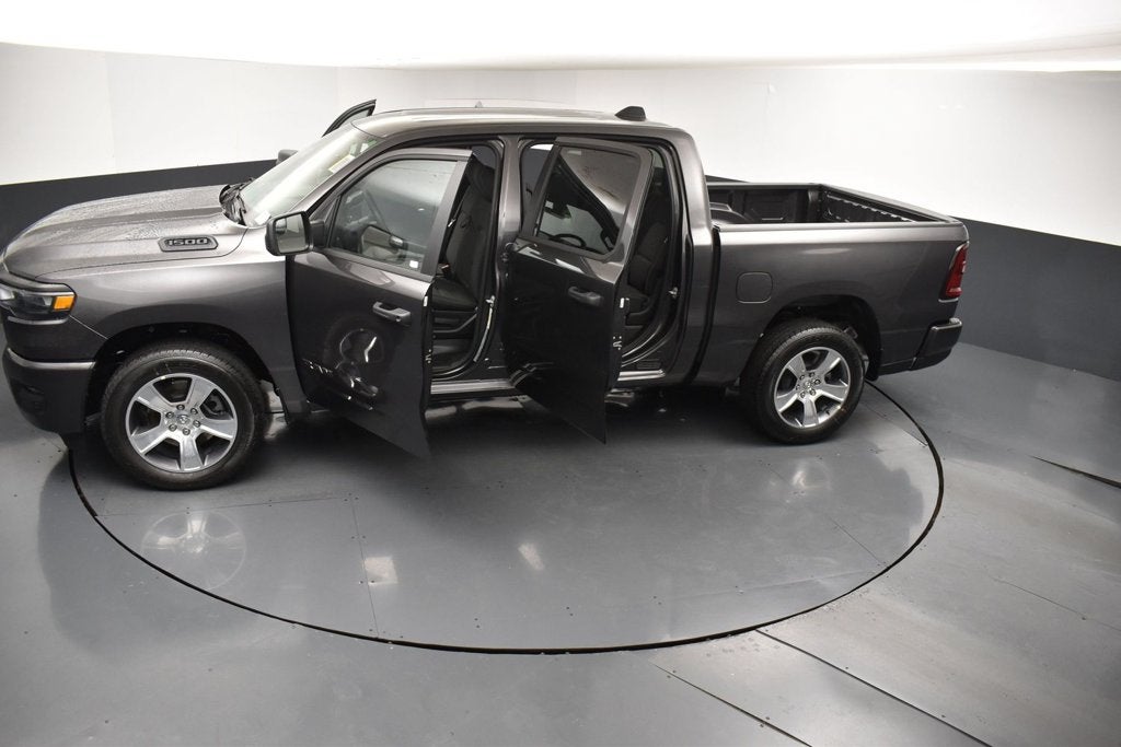 2027 RAM Ram 1500 RAM 1500 EXPRESS CREW CAB 4X2 5'7' BOX