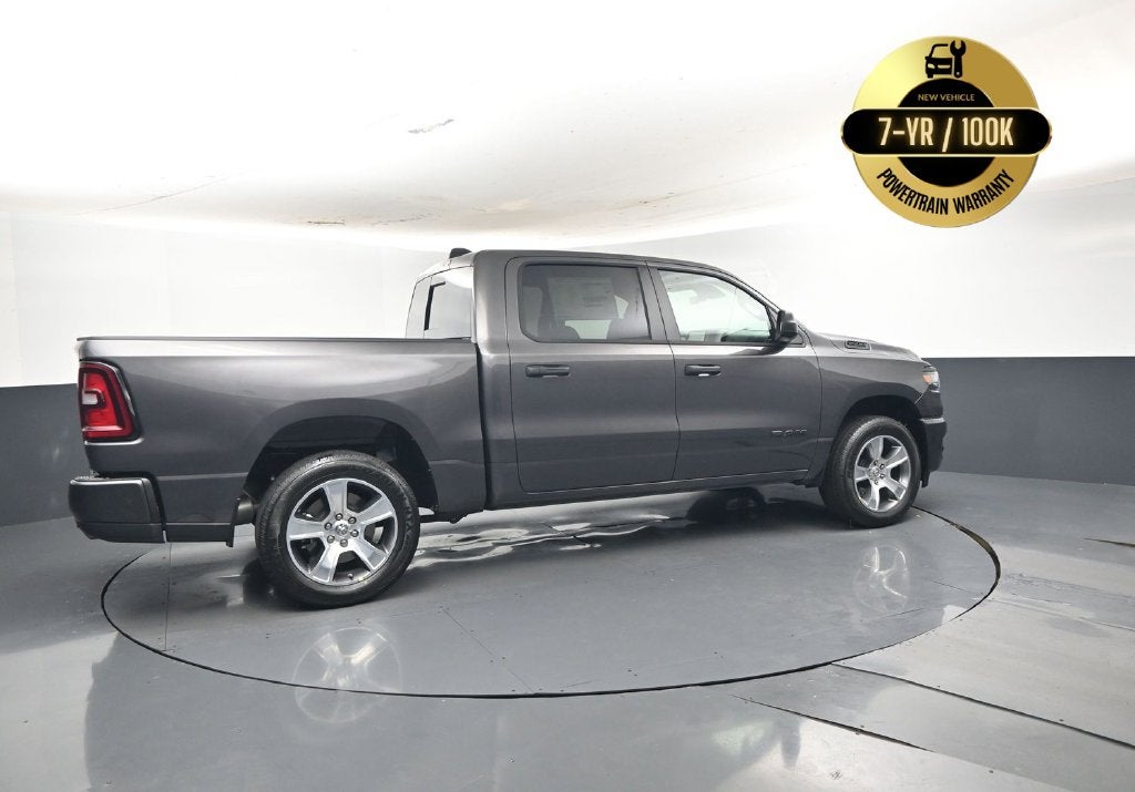 2027 RAM Ram 1500 RAM 1500 EXPRESS CREW CAB 4X2 5'7' BOX