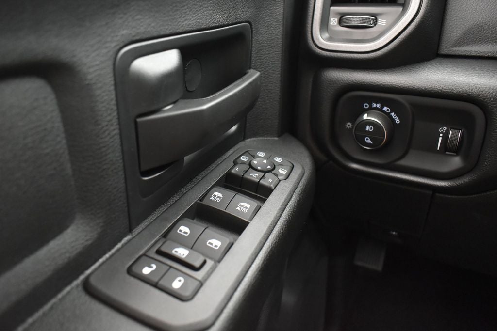 2026 RAM Ram 2500 RAM 2500 WARLOCK CREW CAB 4X4 6'4' BOX
