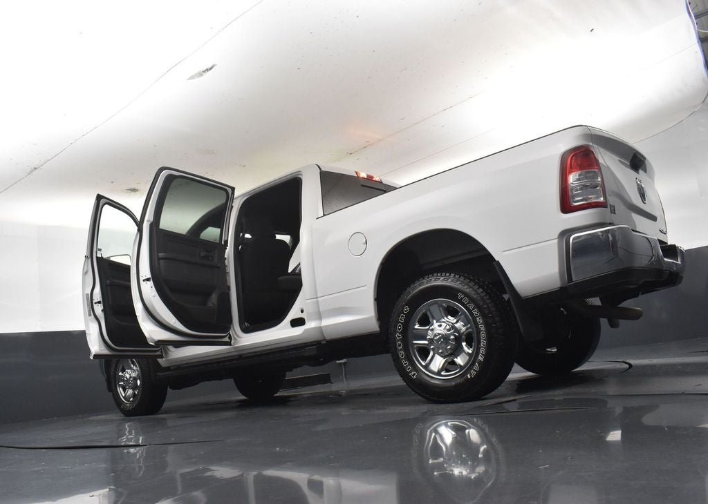 2021 RAM 2500 Tradesman Crew Cab 4x4 6'4' Box