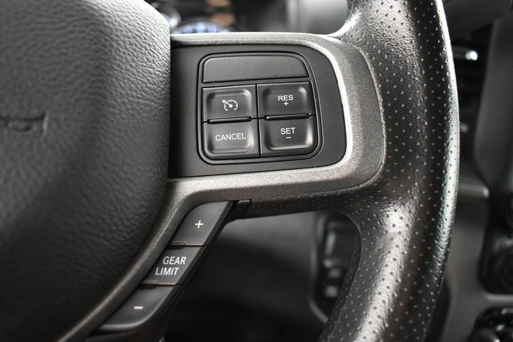 2021 RAM 2500 Tradesman Crew Cab 4x4 6'4' Box
