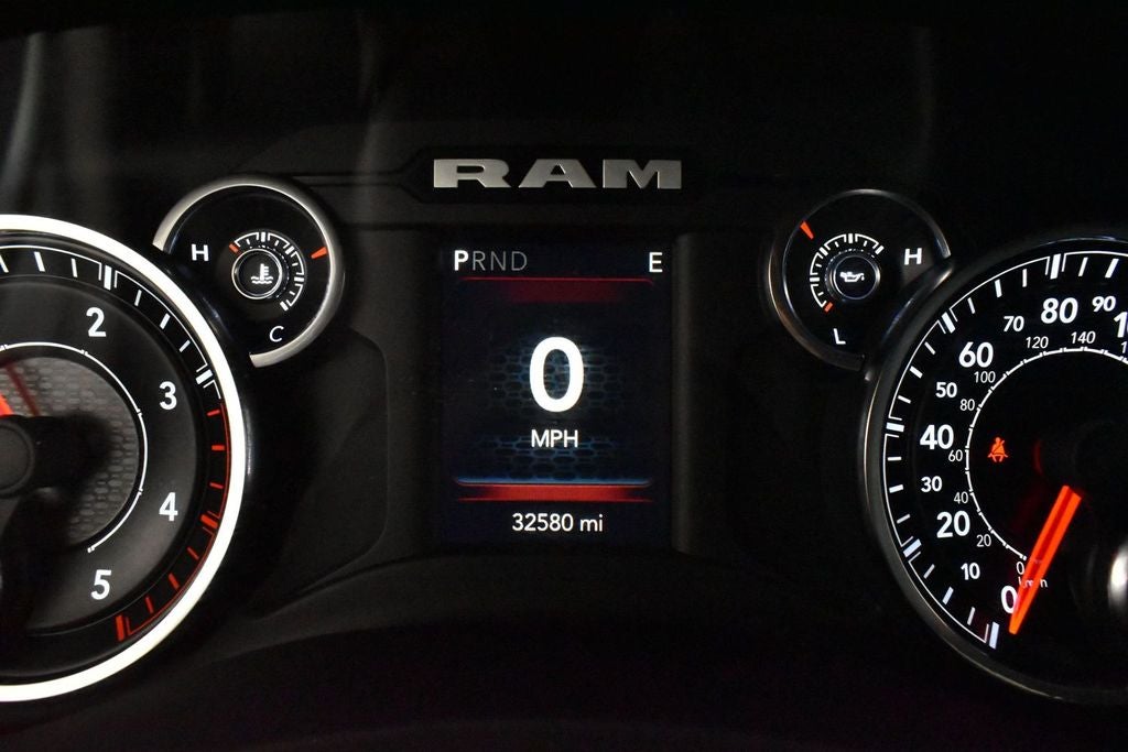 2021 RAM 2500 Tradesman Crew Cab 4x4 6'4' Box