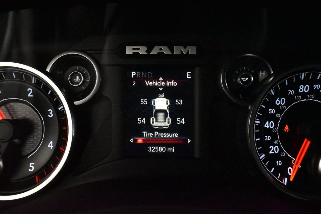 2021 RAM 2500 Tradesman Crew Cab 4x4 6'4' Box