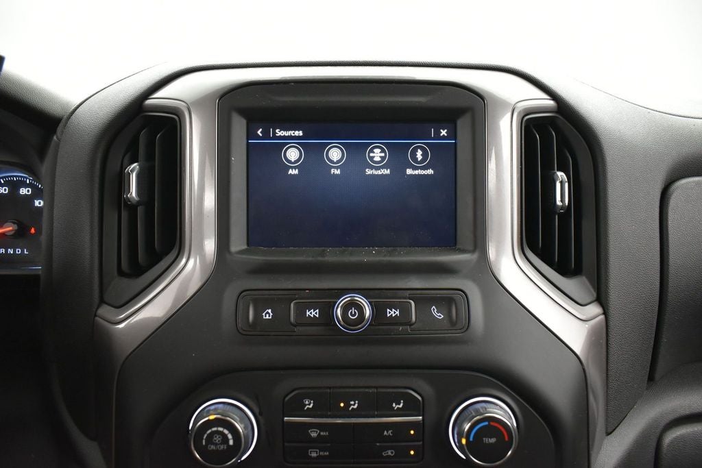 2023 Chevrolet Silverado 1500 4WD Crew Cab Short Bed Custom