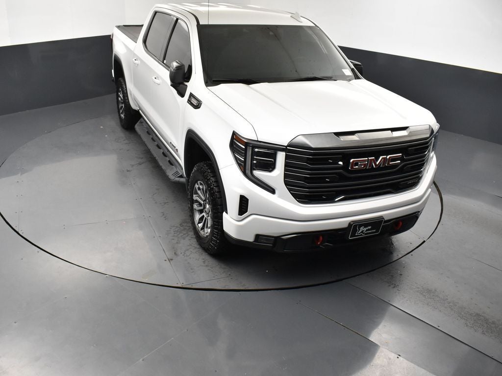 2022 GMC Sierra 1500 4WD Crew Cab Short Box AT4