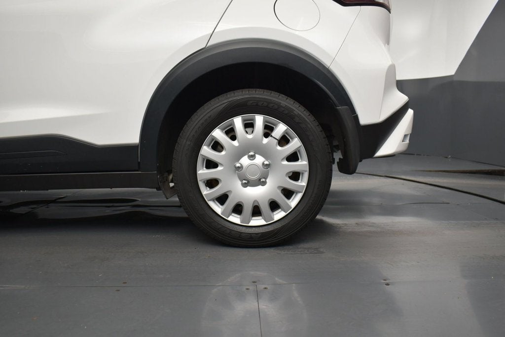 2024 Nissan Kicks S Xtronic CVT