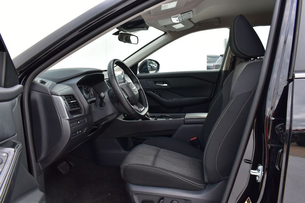 2025 Nissan Rogue SV FWD