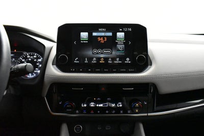 2023 Nissan Rogue SL FWD