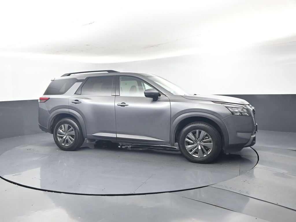 2023 Nissan Pathfinder SV FWD