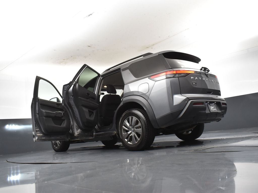 2023 Nissan Pathfinder SV FWD