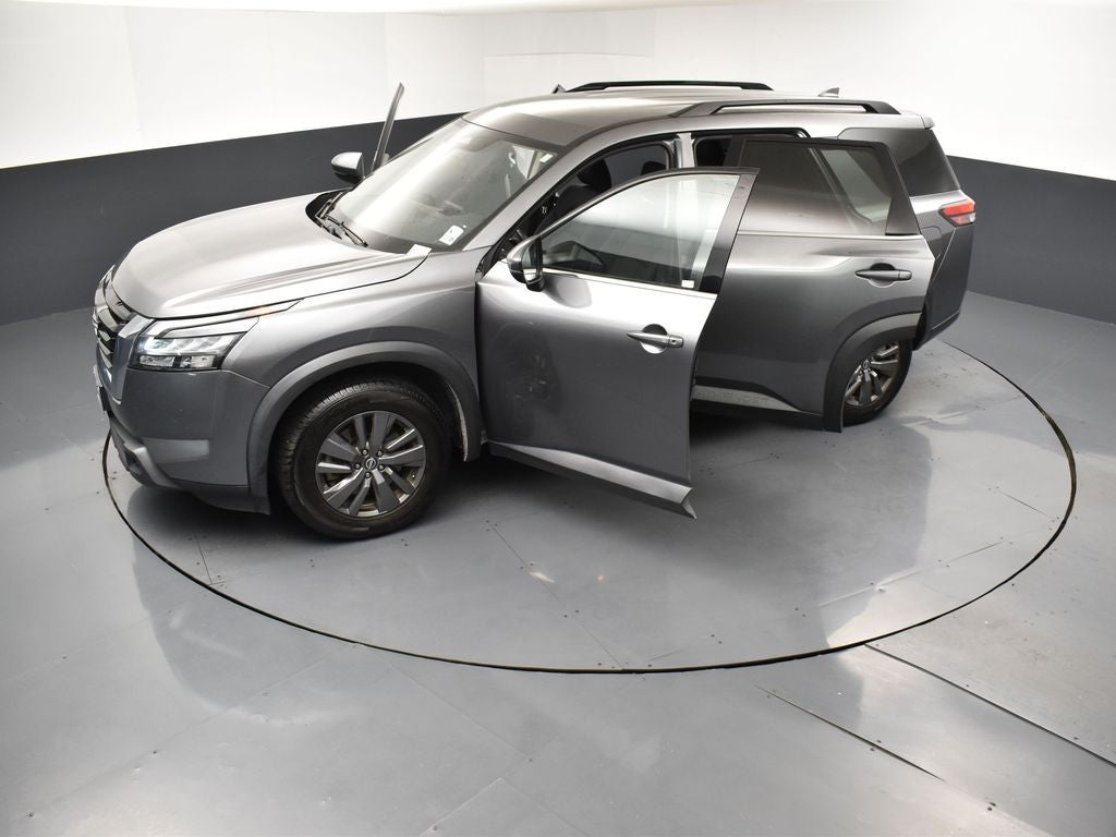 2023 Nissan Pathfinder SV FWD
