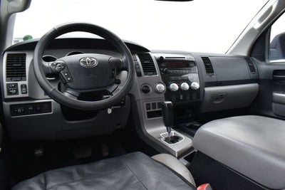 2013 Toyota Tundra Grade 5.7L V8