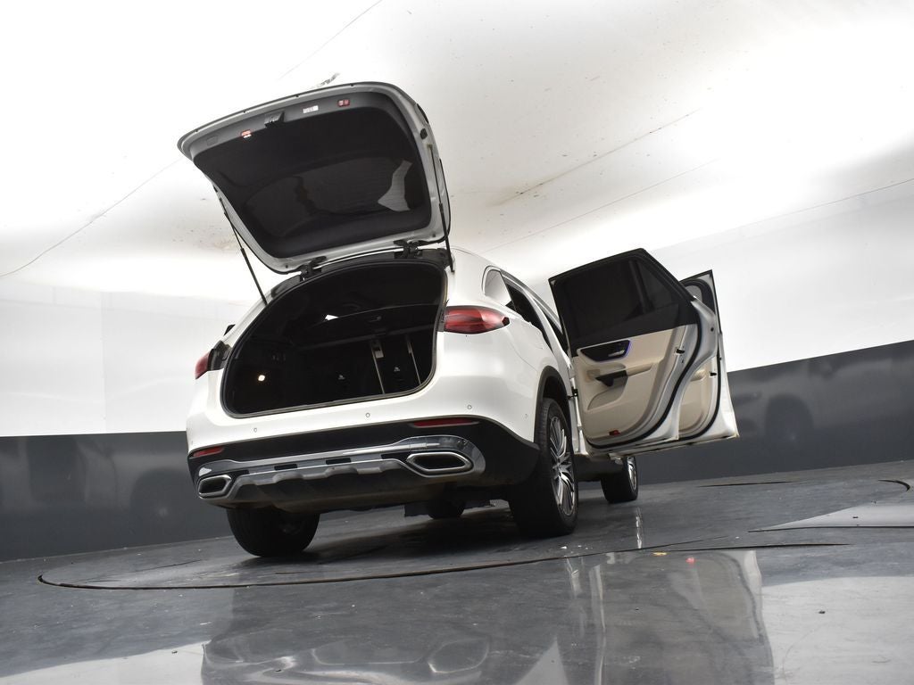 2025 Mercedes-Benz GLC 300 SUV