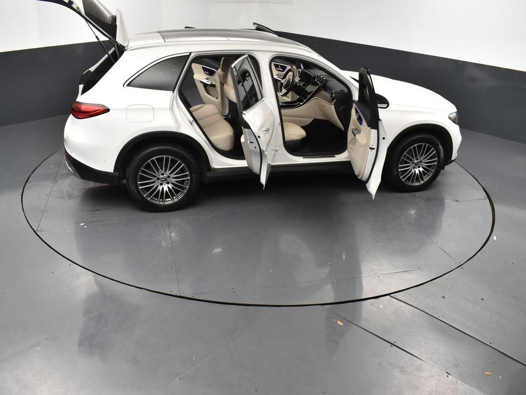 2025 Mercedes-Benz GLC 300 SUV