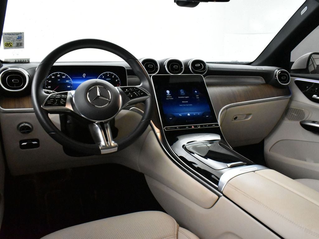 2025 Mercedes-Benz GLC 300 SUV