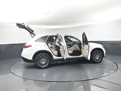 2025 Mercedes-Benz GLC 300 SUV