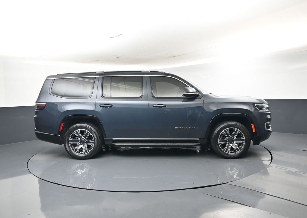 2023 Jeep Wagoneer Base