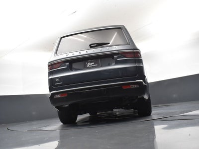 2023 Jeep Wagoneer Base