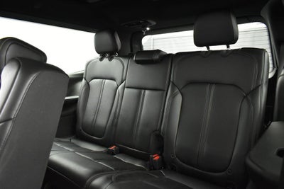 2023 Jeep Wagoneer Base