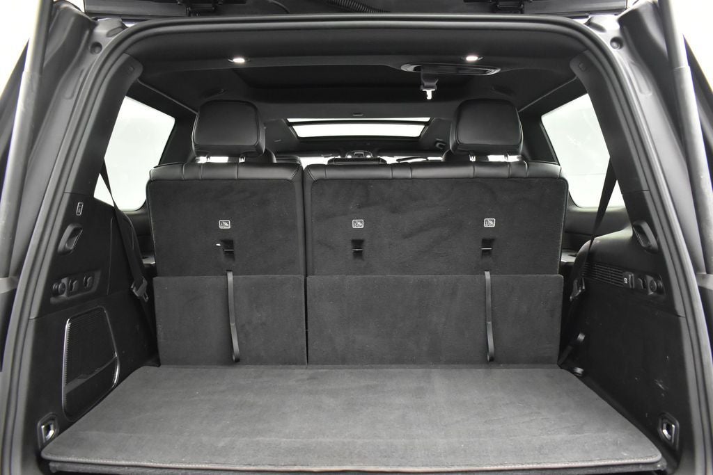 2023 Jeep Wagoneer Base