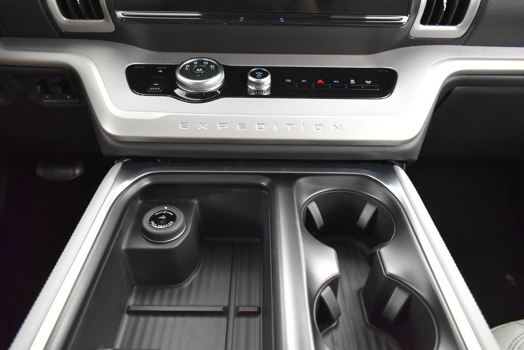 2027 Ford Expedition Max Active 202A