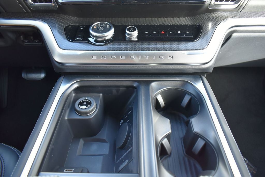2027 Ford Expedition Max Platinum 600A
