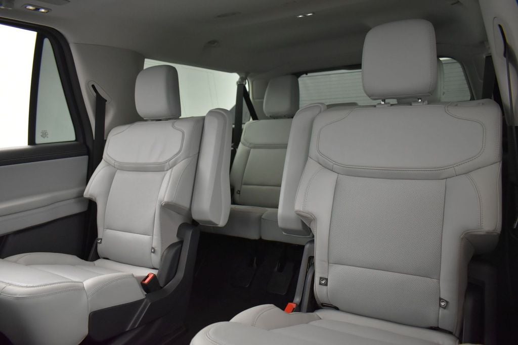 2027 Ford Expedition Max Platinum 600A