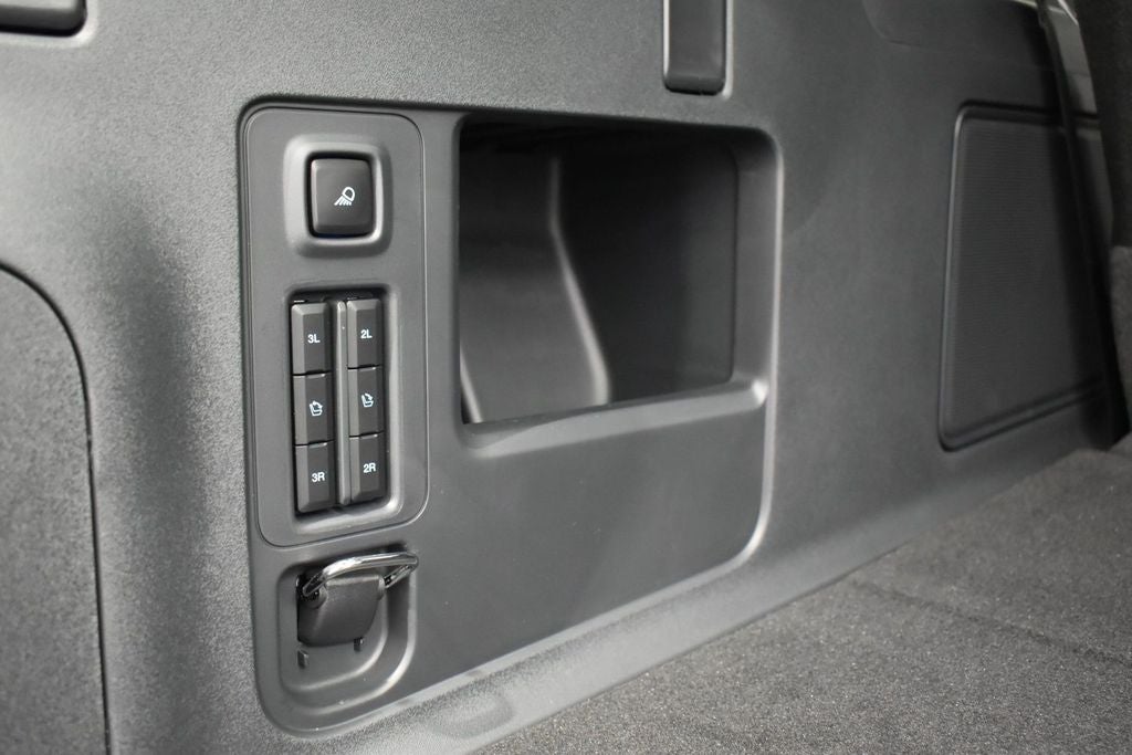 2027 Ford Expedition Max Platinum 600A