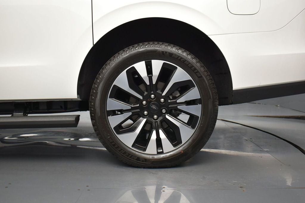2027 Ford Expedition Max Platinum 600A