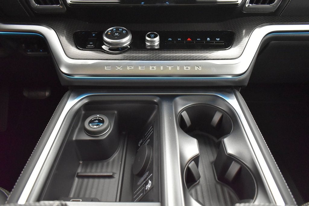 2027 Ford Expedition Max Platinum 600A