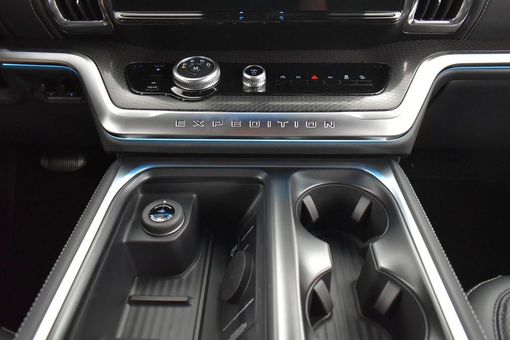 2027 Ford Expedition Max Platinum 600A