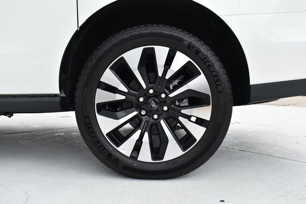 2026 Ford Expedition Max Platinum 600A