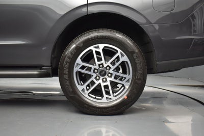 2026 Ford Expedition Active 202A