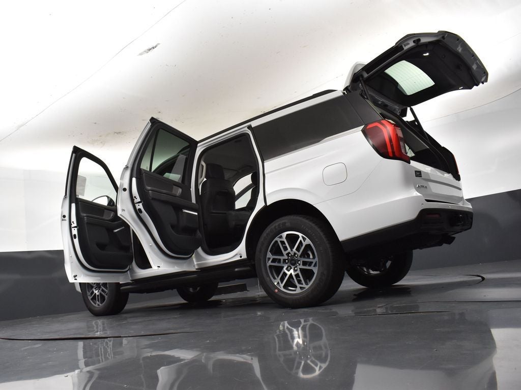 2026 Ford Expedition Active 202A