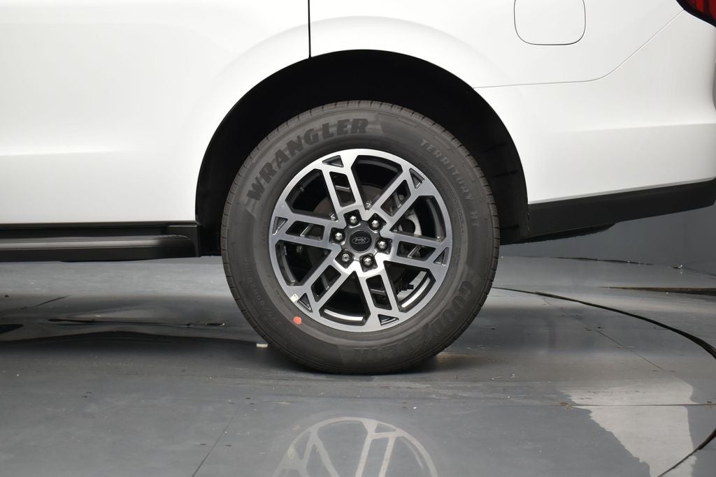 2026 Ford Expedition Active 202A