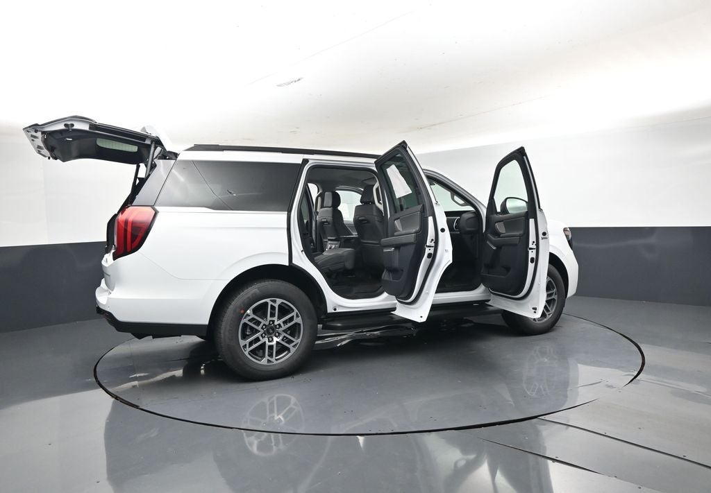 2026 Ford Expedition Active 202A