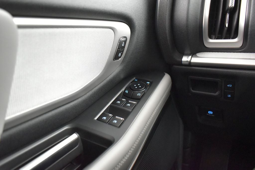 2026 Ford Expedition Active 202A