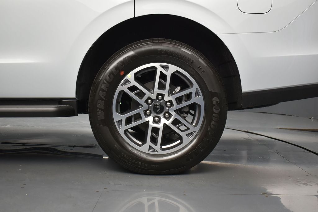 2026 Ford Expedition Active 202A