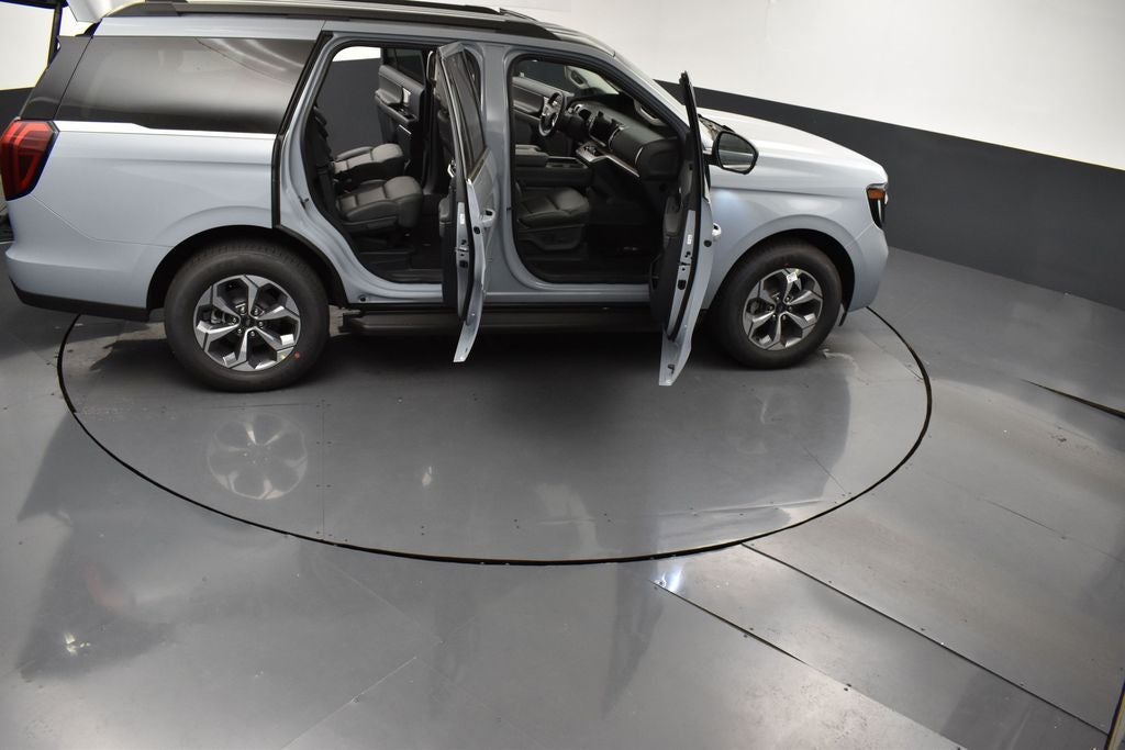 2027 Ford Expedition Active 202A