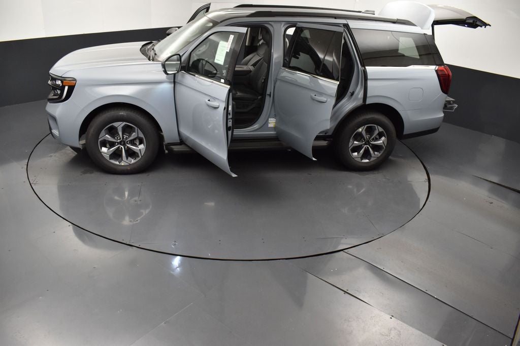 2027 Ford Expedition Active 202A