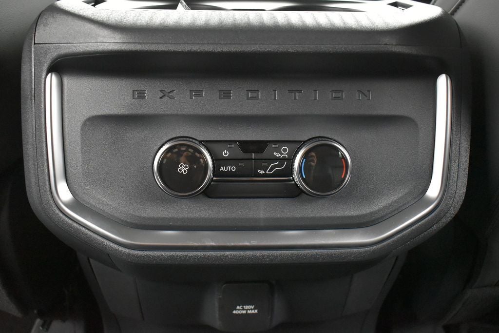 2027 Ford Expedition Active 202A