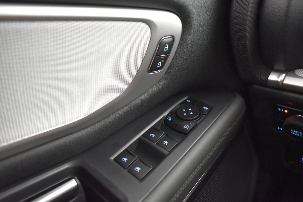 2027 Ford Expedition Active 202A