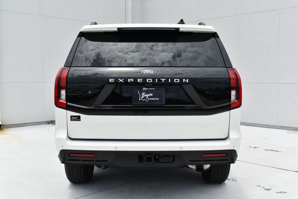 2027 Ford Expedition Active 202A