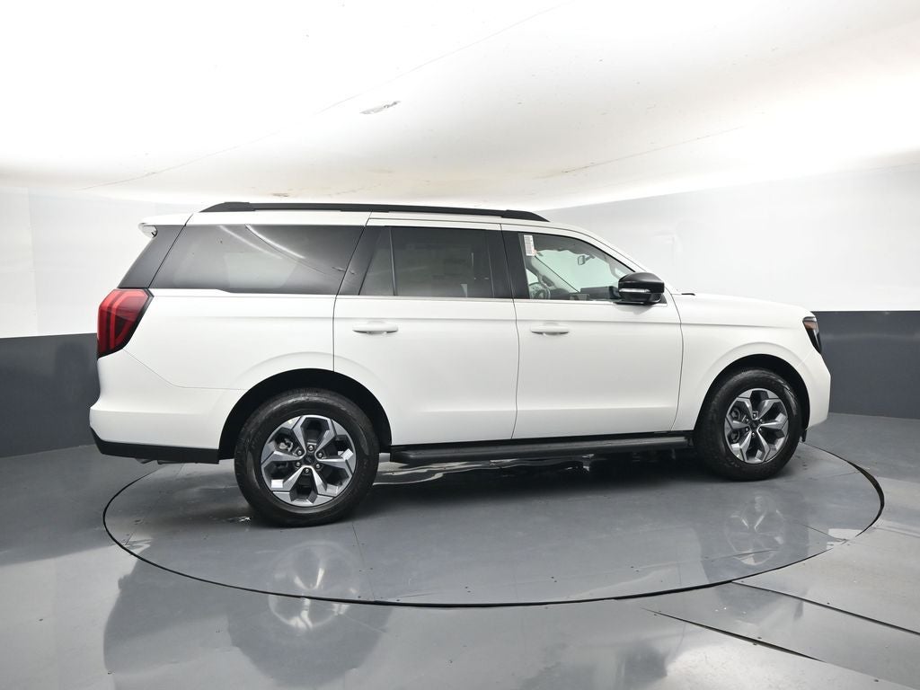 2027 Ford Expedition Active 202A