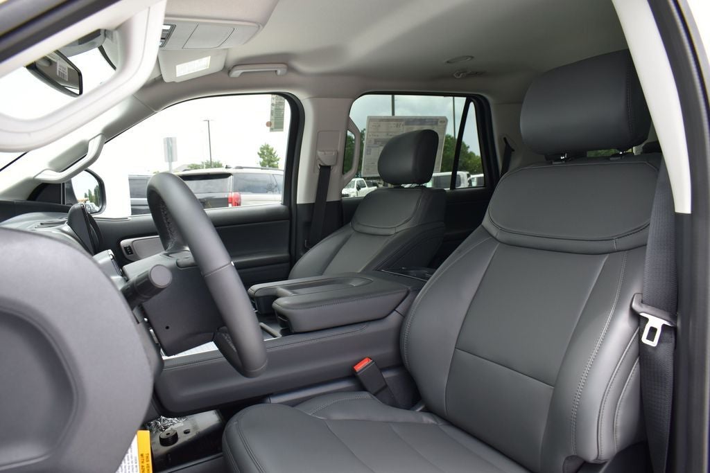 2027 Ford Expedition Active 202A