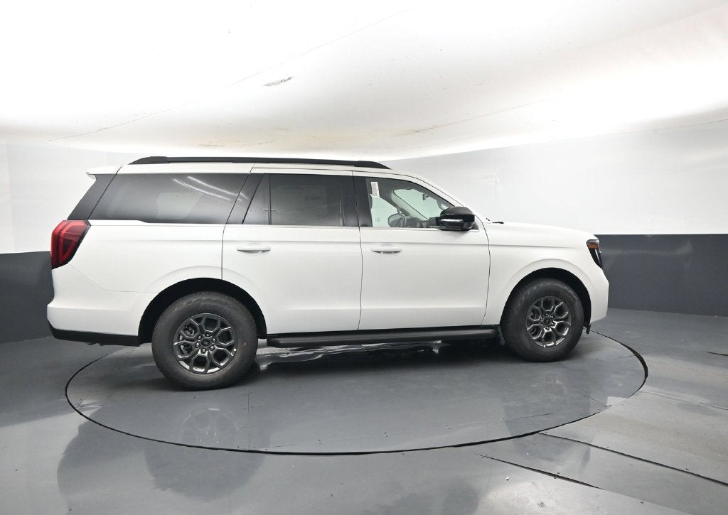 2027 Ford Expedition Active 202A