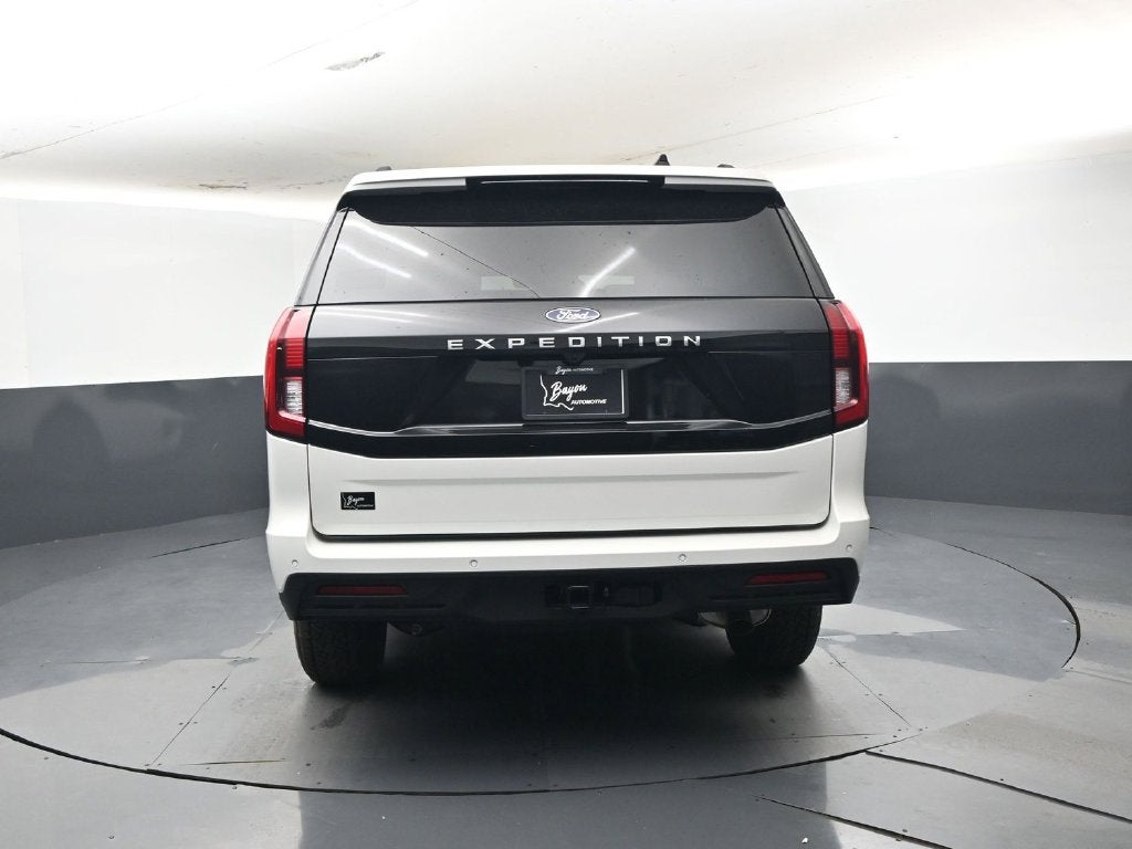 2027 Ford Expedition Active