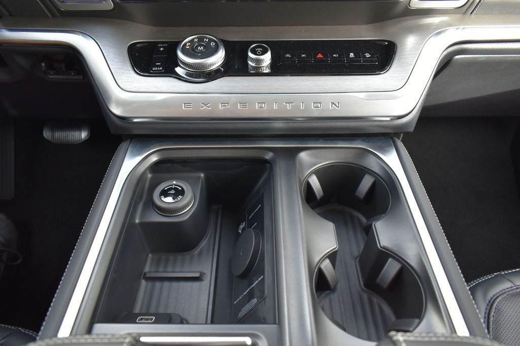 2027 Ford Expedition Platinum 600A
