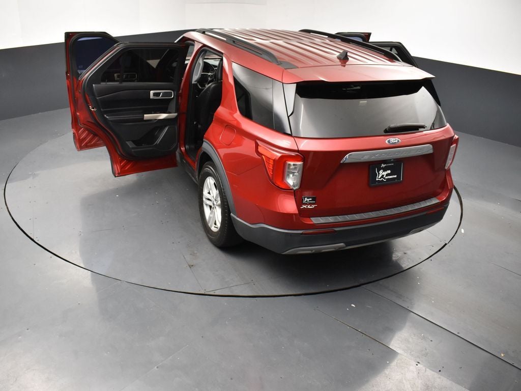 2021 Ford Explorer XLT 202A