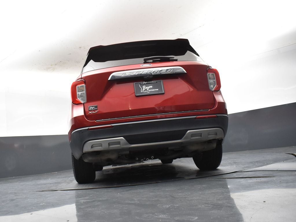 2021 Ford Explorer XLT 202A